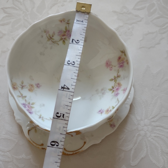 Limoges France Antique bowl with attached underplate - Picture 3 of 8